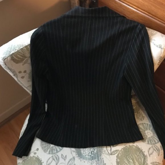 Black Pinstripe Blazer - Size Medium NWOT - Picture 2 of 6
